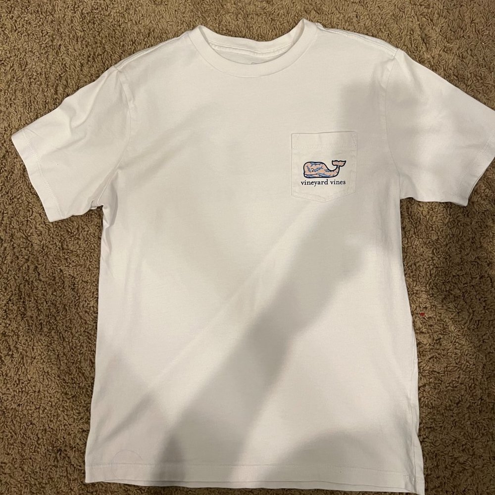 NWOT Vineyard Vines Whale - Boys Medium (12-14)